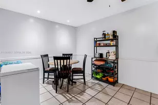 7345 NW 75th St, Tamarac, FL 33321 - Photo 13
