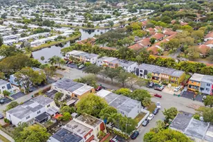 7345 NW 75th St, Tamarac, FL 33321 - Photo 37