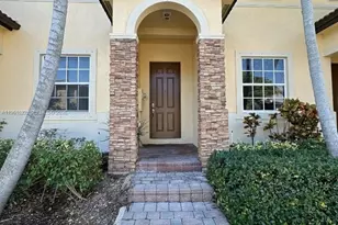 9041 SW 227th St, Cutler Bay, FL 33190 - Photo 1