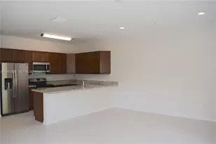 8416 W McNab Rd, Tamarac, FL 33321 - Photo 5