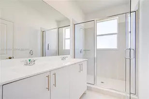 2728 SE 24th Ct, Homestead, FL 33035 - Photo 9