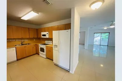 10901 NW 88th Ter #806, Doral, FL 33178 - Photo 19