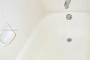 9201 Sunrise Lakes Blvd, Sunrise, FL 33322 - Photo 21