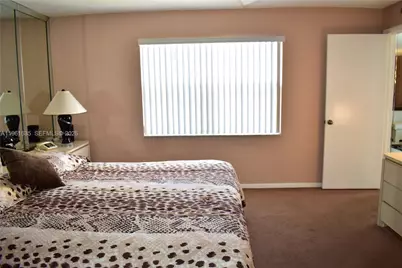 9201 Sunrise Lakes Blvd #308, Sunrise, FL 33322 - Photo 13