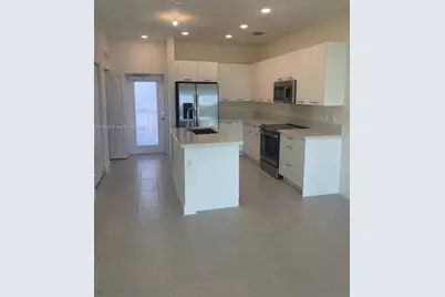 8167 NW 41 St #407, Doral, FL 33166 - Photo 5