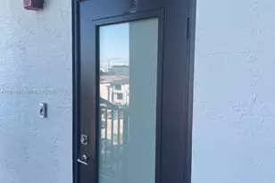 8167 NW 41st St, Doral, FL 33166 - Photo 7