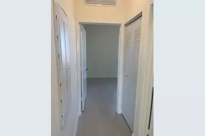 8167 NW 41 St #407, Doral, FL 33166 - Photo 15