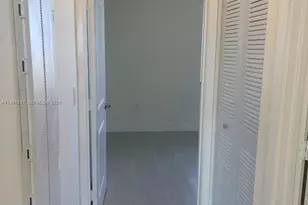 8167 NW 41st St, Doral, FL 33166 - Photo 15