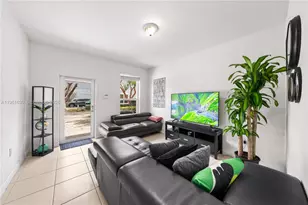 16958 SW 92nd St, Miami, FL 33196 - Photo 7