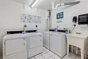1020 Meridian Ave, Miami Beach, FL 33139 - Photo 27