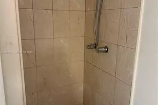 4805 NW 7th St, Miami, FL 33126 - Photo 9