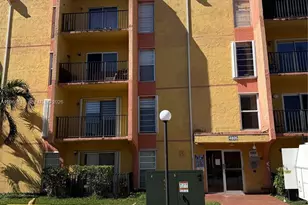 4805 NW 7th St, Miami, FL 33126 - Photo 13