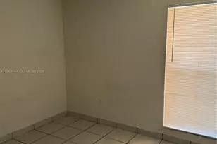 4805 NW 7th St, Miami, FL 33126 - Photo 11