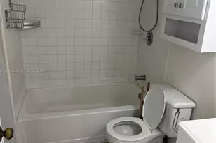 4805 NW 7th St, Miami, FL 33126 - Photo 5