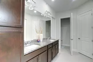 5770 Bristlecone Commoms, Westlake, FL 33470 - Photo 21