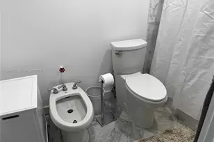 401 Ocean Dr, Miami Beach, FL 33139 - Photo 23