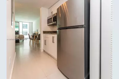 1200 Brickell Bay Dr #3210, Miami, FL 33131 - Photo 25