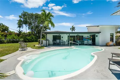 2701 NE 52nd St, Lighthouse Point, FL 33064 - Photo 43