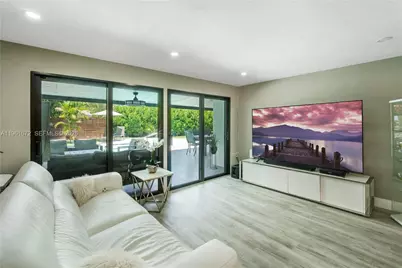 2701 NE 52nd St, Lighthouse Point, FL 33064 - Photo 17