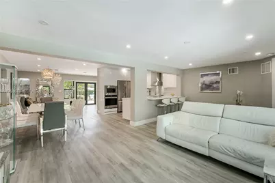 2701 NE 52nd St, Lighthouse Point, FL 33064 - Photo 15