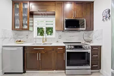 2400 SW 21st Ter, Miami, FL 33145 - Photo 21