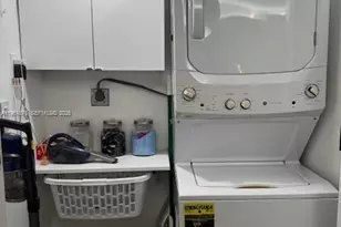 21300 San Simeon Way, Miami, FL 33179 - Photo 17