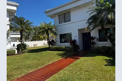 21300 San Simeon Way #01, Miami, FL 33179 - Photo 3