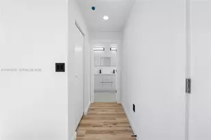 11 NE 51st St, Miami, FL 33137 - Photo 13