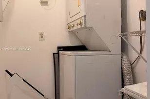 7880 W 29th Way, Hialeah, FL 33018 - Photo 7