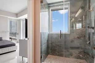 60 SW 13th St, Miami, FL 33130 - Photo 17