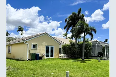 1605 Salerno Cir, Weston, FL 33327 - Photo 5