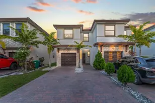 25447 SW 109th Ave, Homestead, FL 33032 - Photo 1