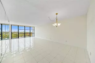 800 Parkview Dr, Hallandale Beach, FL 33009 - Photo 13