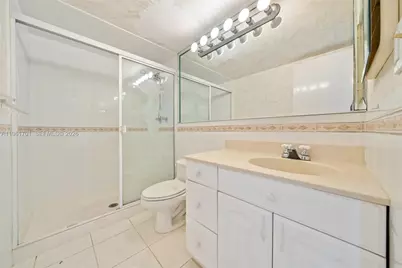 800 Parkview Dr #729, Hallandale Beach, FL 33009 - Photo 27
