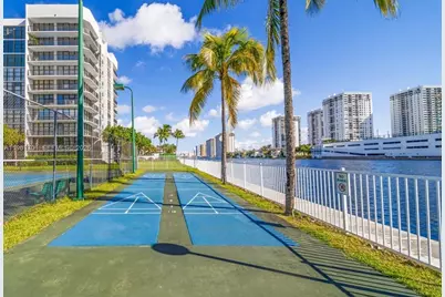 800 Parkview Dr #729, Hallandale Beach, FL 33009 - Photo 39