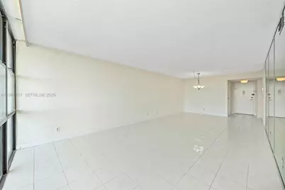 800 Parkview Dr #729, Hallandale Beach, FL 33009 - Photo 19