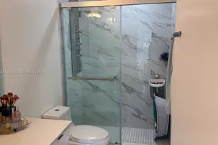 2758 W 60th St, Hialeah, FL 33016 - Photo 9