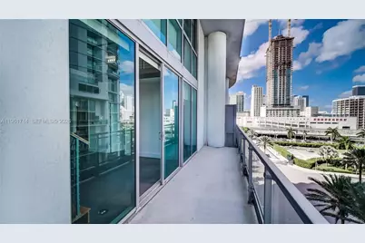 90 SW 3rd St #TH706, Miami, FL 33130 - Photo 3