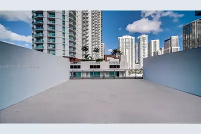 90 SW 3rd St #TH706, Miami, FL 33130 - Photo 29