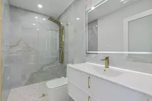 860 NW 70th St, Miami, FL 33150 - Photo 23