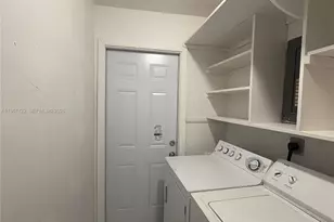 2752 SW 25th Ter, Miami, FL 33133 - Photo 3