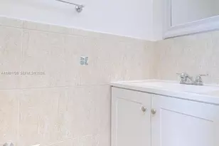 5698 W 25th Ct, Hialeah, FL 33016 - Photo 11