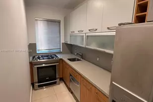 526 15th St, Miami Beach, FL 33139 - Photo 11