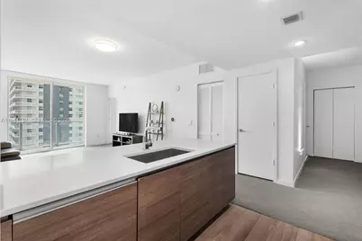 1100 S Miami Ave #1602, Miami, FL 33130 - Photo 17