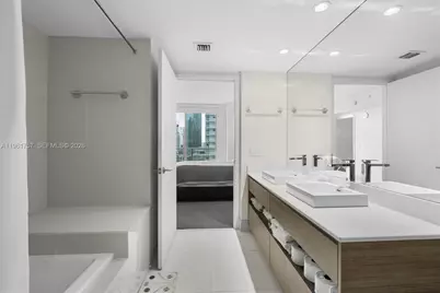 1100 S Miami Ave #1602, Miami, FL 33130 - Photo 21