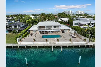 1990 NE 119th Rd, North Miami, FL 33181 - Photo 7