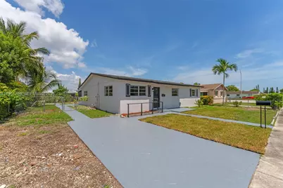 11711 SW 181st Ter, Miami, FL 33177 - Photo 3
