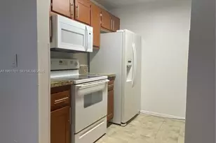 13255 SW 16th Ct, Pembroke Pines, FL 33027 - Photo 13