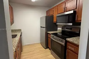 13255 SW 16th Ct, Pembroke Pines, FL 33027 - Photo 15