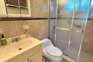 401 Collins Ave, Miami Beach, FL 33139 - Photo 9